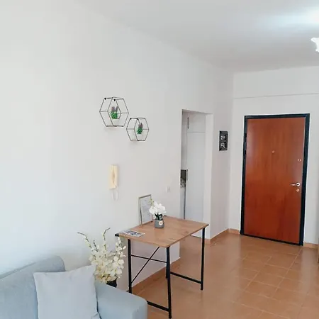 One Bedroom Beachfront Retreat! Comfortable Stay! * Sarande